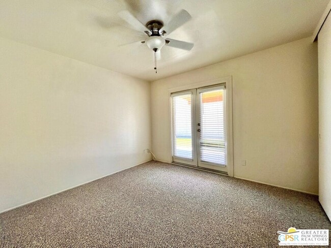 Building Photo - 38260 Charlesworth Dr