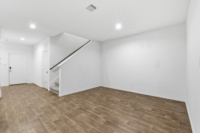 Building Photo - 5210 Ternberry Frst Ln