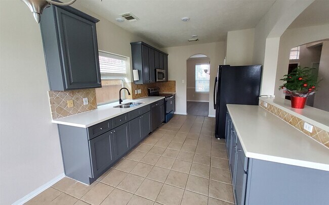 Building Photo - 2906 Humble Dr