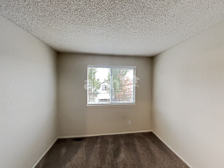 Building Photo - 4261 Choke Cherry Ave