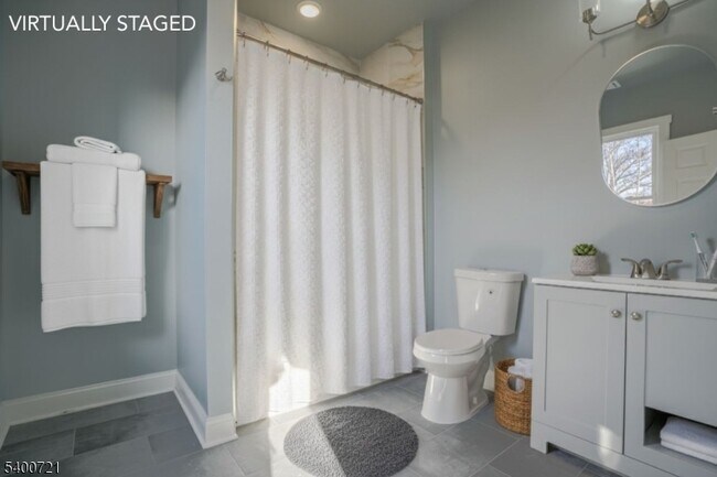 Building Photo - 882 S 14th St