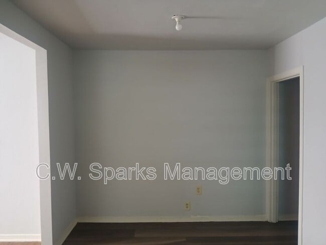 Building Photo - 2309 Idaho Ave