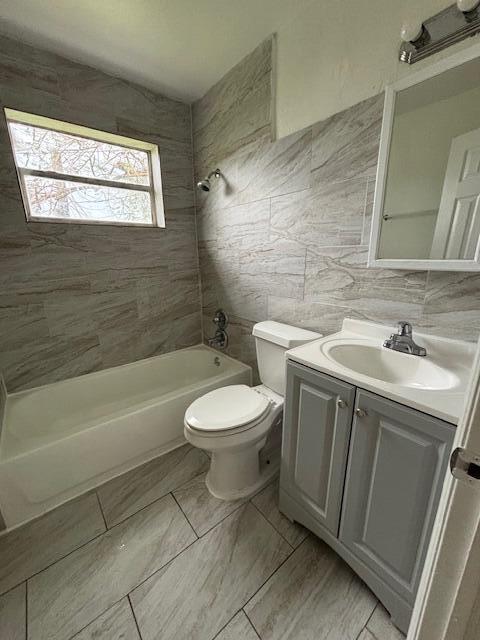 Building Photo - 2632 NW 18th Terrace