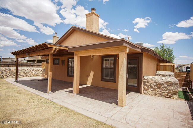 Building Photo - 11985 Mesquite Lake Ln