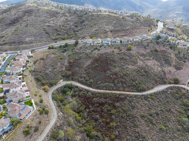 Building Photo - 10394 Valley Waters Dr
