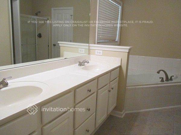 Building Photo - 2039 Ridgestone Landing SW