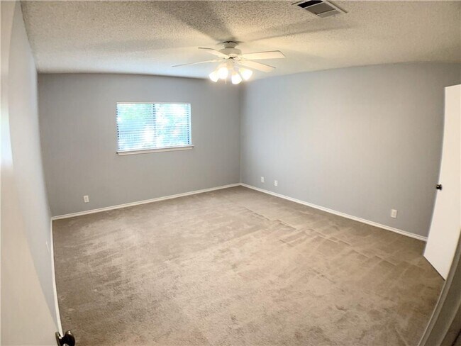 Building Photo - 3112 Settlement Dr