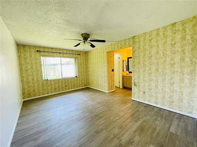 Building Photo - 428 Breakwater Dr