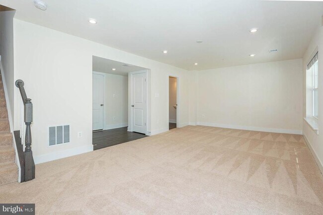 Building Photo - 8380 Amber Beacon Cir