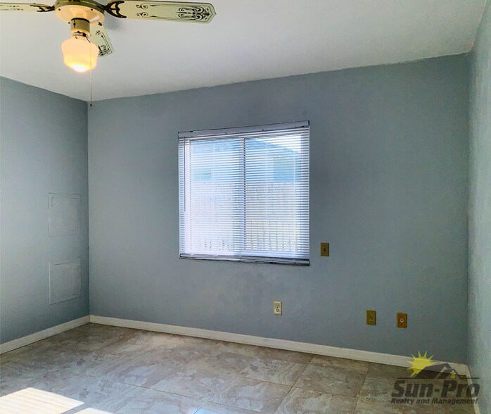 Building Photo - 108 Pinion Cir
