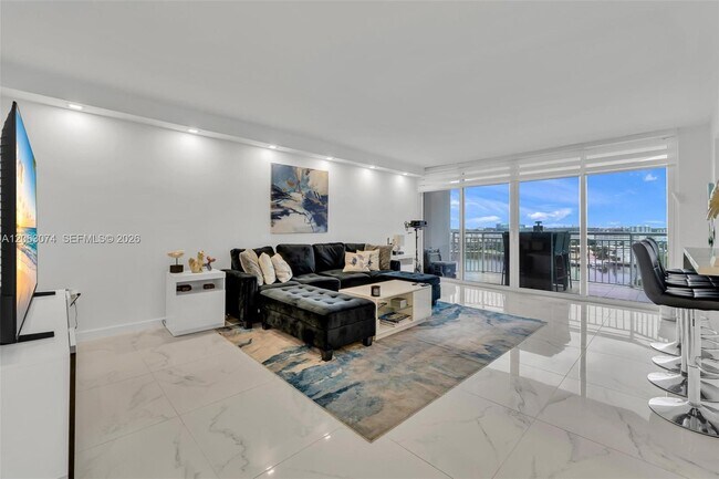 Building Photo - 18071 Biscayne Blvd