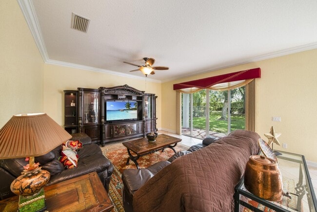 Building Photo - 8273 Emerald Winds Cir