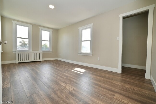 Building Photo - 26 Tappan Ave