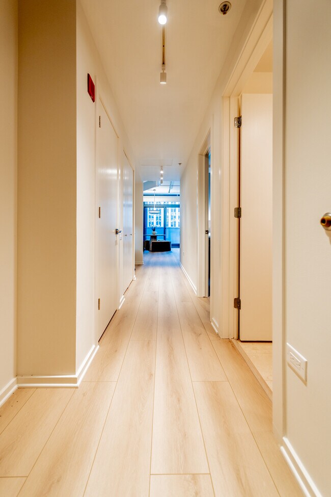 Building Photo - 240 E Illinois St