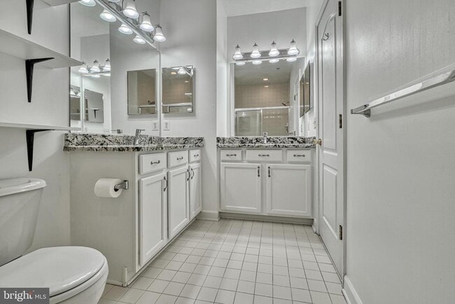 Building Photo - 3275 Amazon Ln
