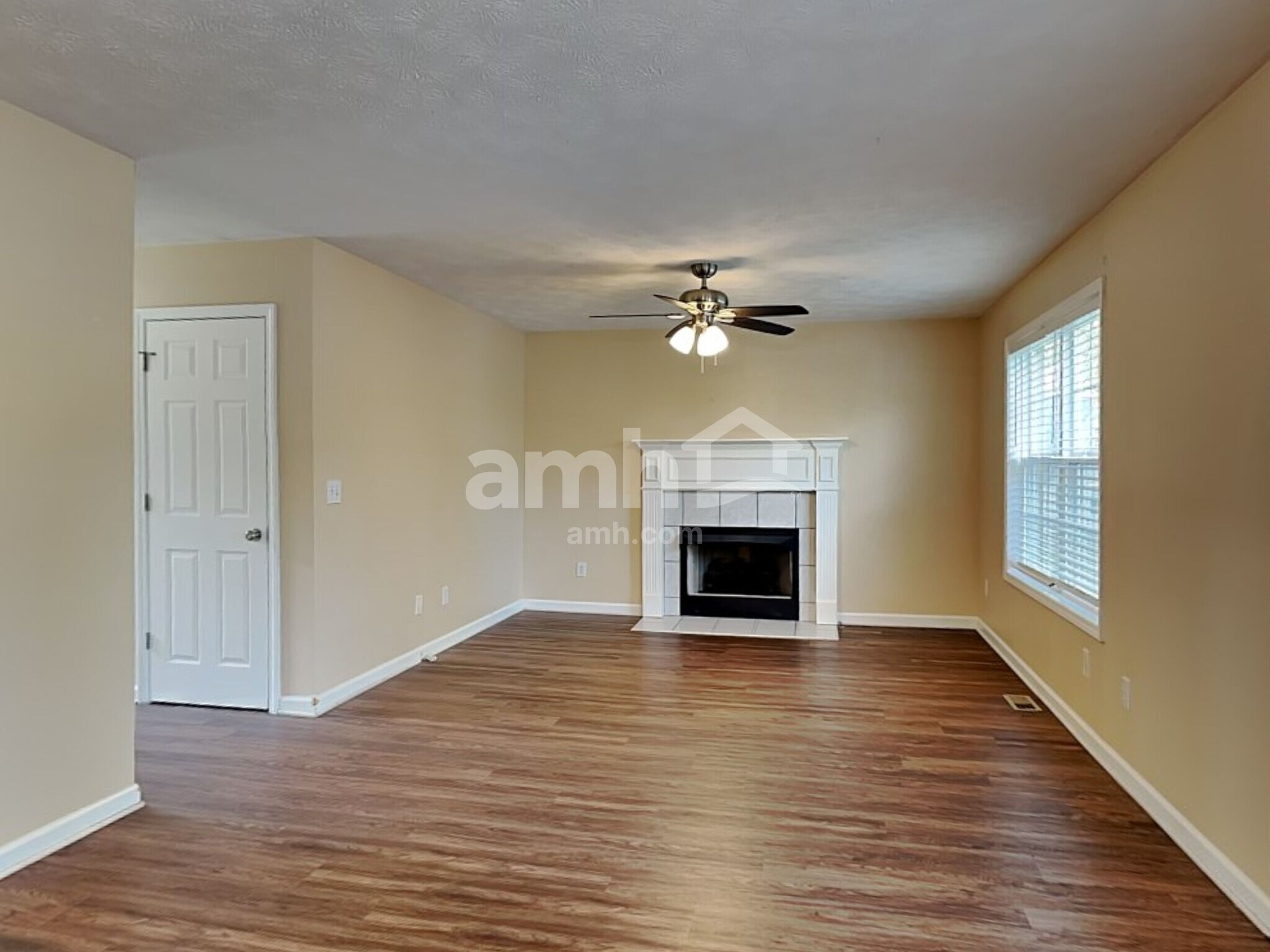 Building Photo - 3625 Bentfield Dr