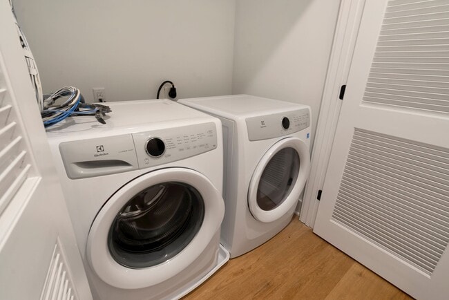 Laundry - 2620 4th St NE