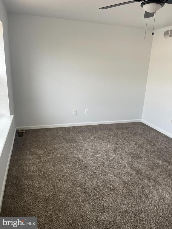 Building Photo - 288 Vincent Cir