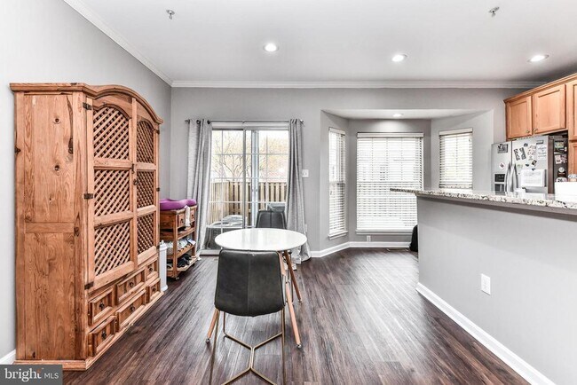 Building Photo - 6109 Madison Crest Ct