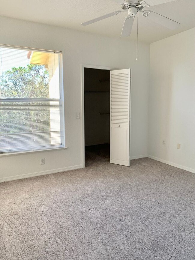 Building Photo - Updated 2/1 at Visconti, new carpet & paint, vaulted ceilings!