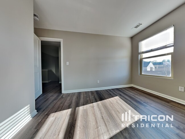 Building Photo - 3534 Mica Cir SE