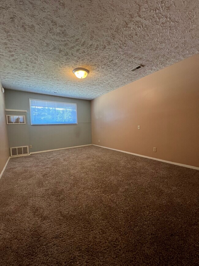 Building Photo - 5051 Marshall Dr