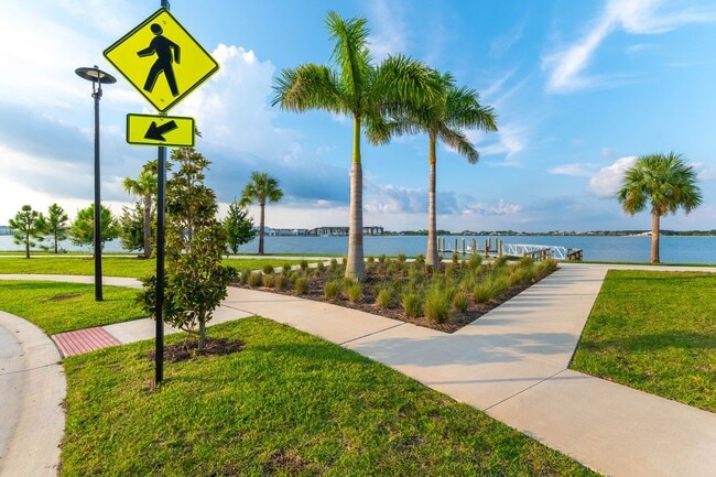 Building Photo - Brand New 3-Bed 2.5-Bath Town Home - Simpl...
