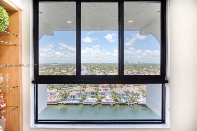 Building Photo - 1500 S Ocean Dr