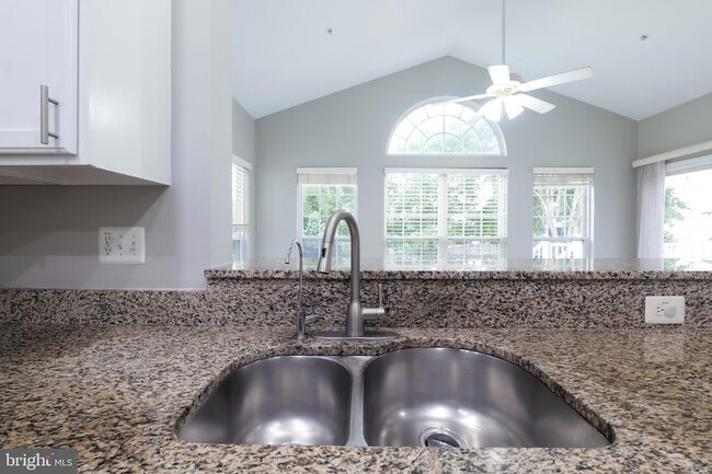 Building Photo - 7709 Killbarron Dr