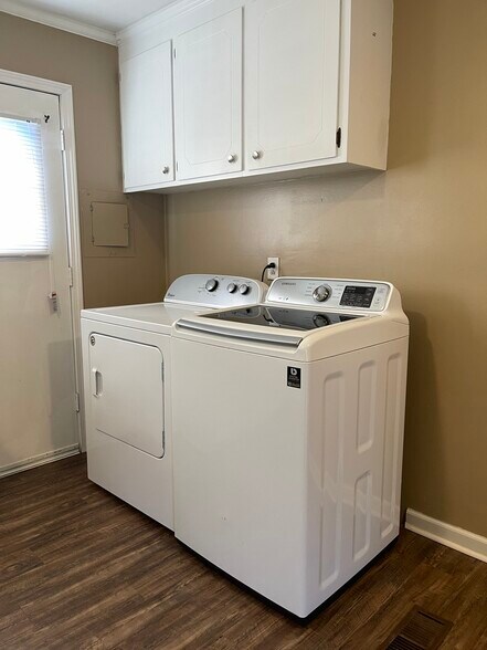 Washer/dryer units - 155 Brown Acres Rd