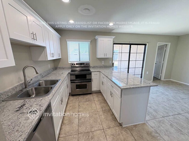 Building Photo - 113 N Jade Cir