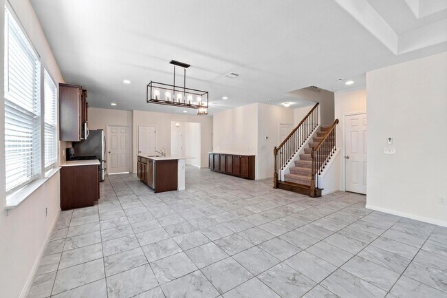 Building Photo - 405 Little Draw Ln