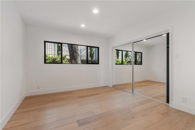 Building Photo - 2155 Hercules Dr