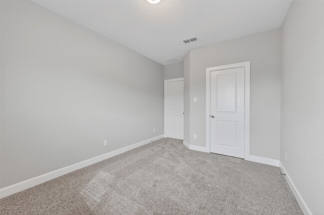 Building Photo - 3311 Full Bellied Ln