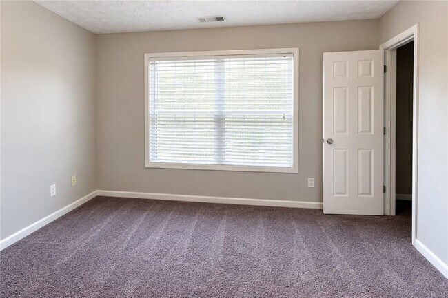 Building Photo - 190 Wilhelmina Dr
