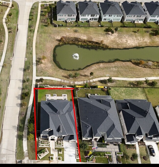 Building Photo - 5603 Logan Ridge Ln