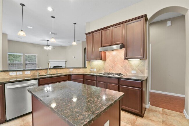 Building Photo - 11431 English Rose Trail