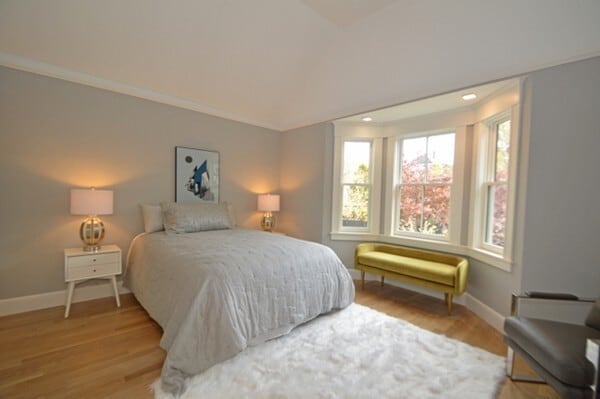 Building Photo - 136 Banks St