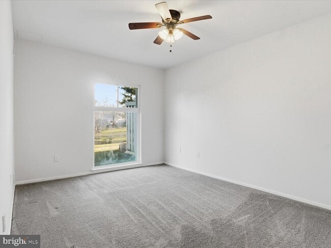 Building Photo - 7914 Bentley Village Dr