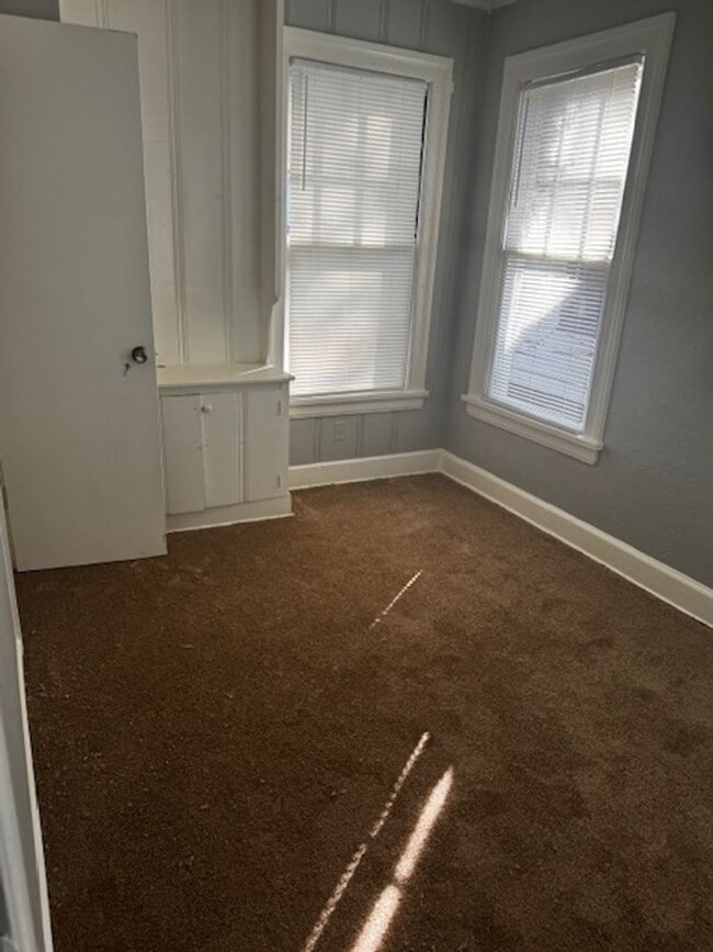 Building Photo - 4 Bedroom Home in Bethel Grove