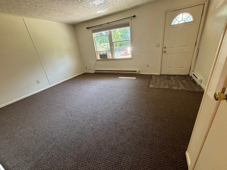 Large living room 13 x 20 feet - 5161 NE 5th St