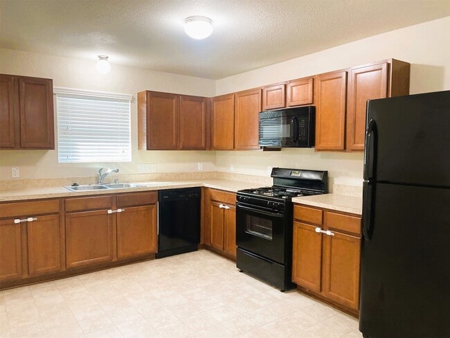 Building Photo - 819 Katydid Ct