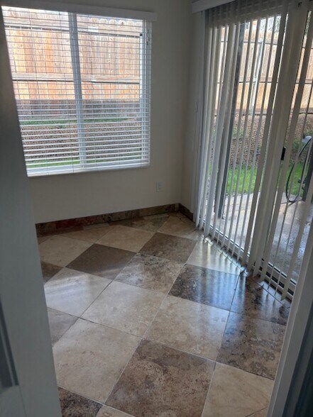 Building Photo - 7152 Mohawk St