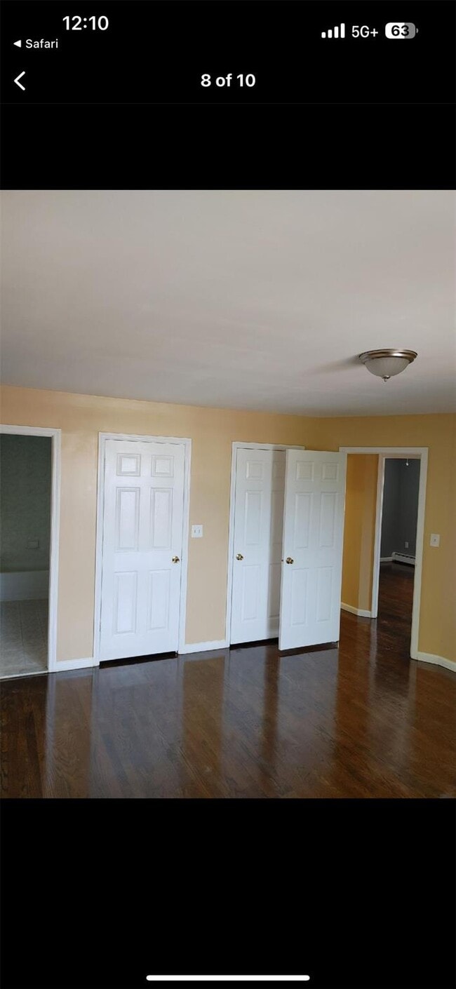 Building Photo - 528 Throgs Neck Expy