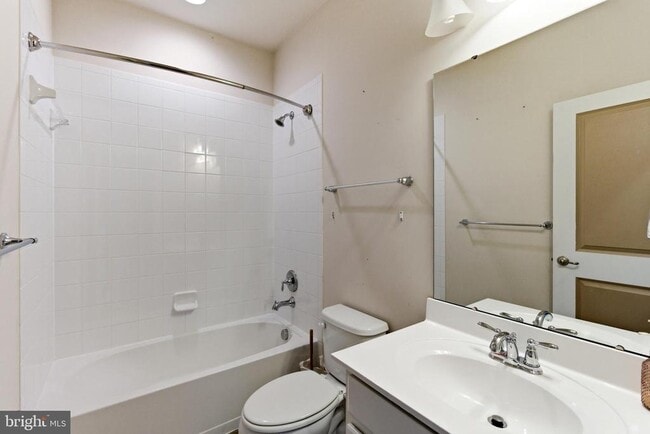 Building Photo - 4500 Fait Ave