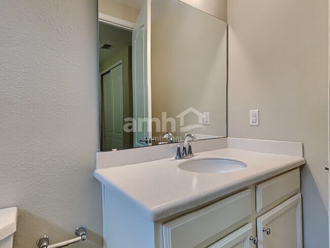 Building Photo - 87 Cobalt Ln