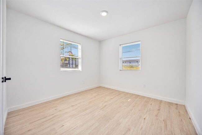 Building Photo - 6811 Del Rio St