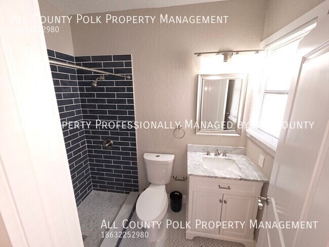Building Photo - 838 E Orange St