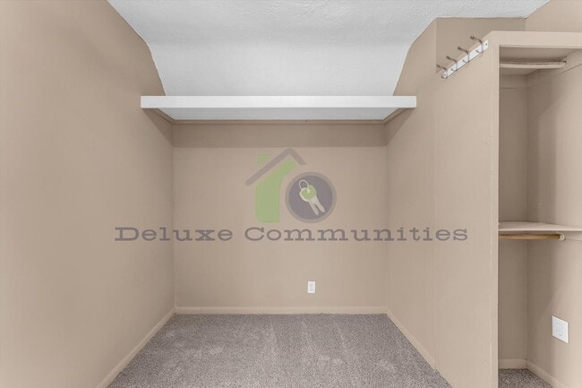 Building Photo - 655 High St SW