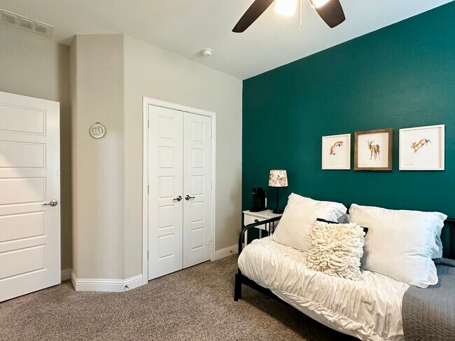 Building Photo - 7016 Elk Springs Dr